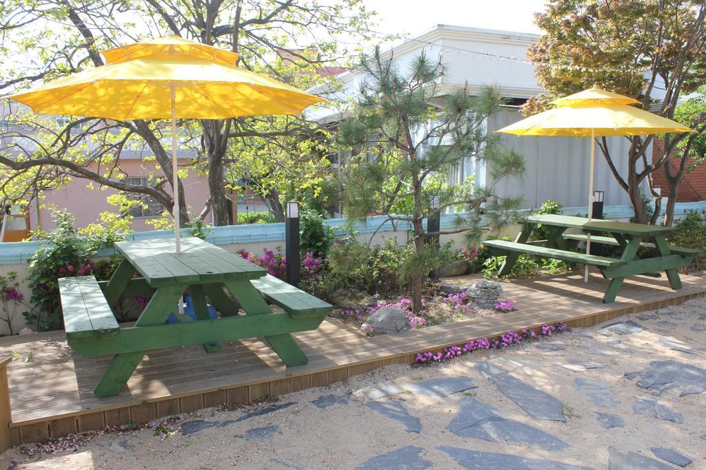 With U Hotel & Guesthouse Sokcho Dış mekan fotoğraf