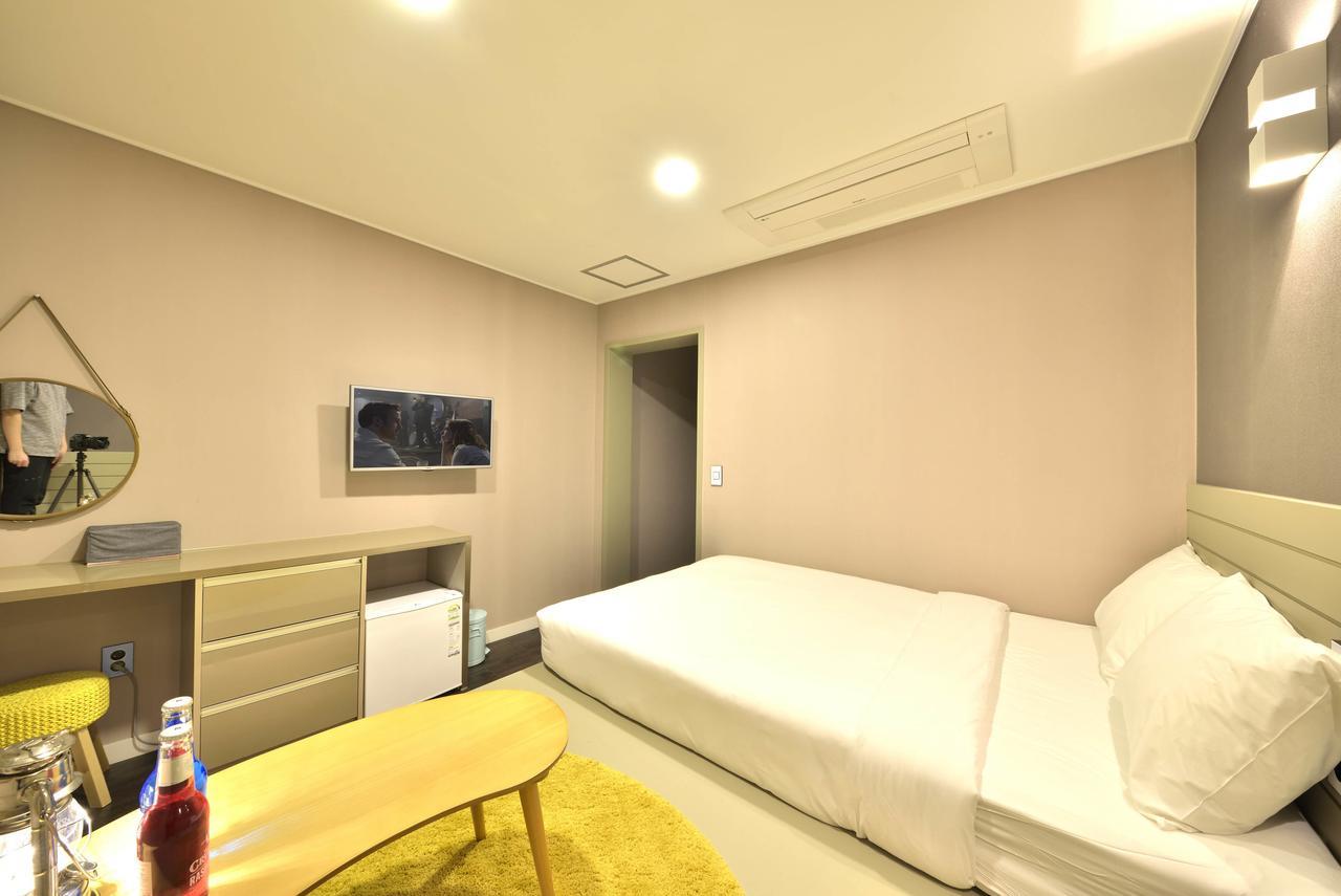With U Hotel & Guesthouse Sokcho Dış mekan fotoğraf