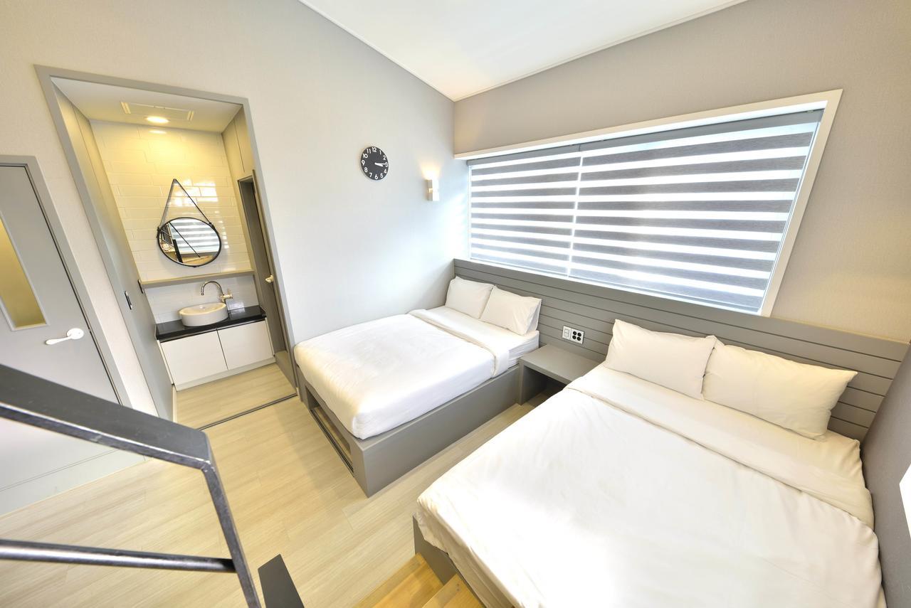With U Hotel & Guesthouse Sokcho Dış mekan fotoğraf