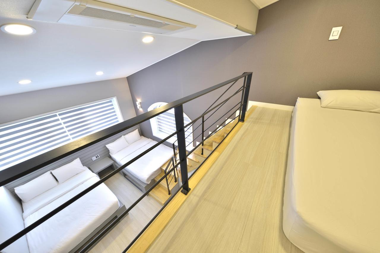 With U Hotel & Guesthouse Sokcho Dış mekan fotoğraf