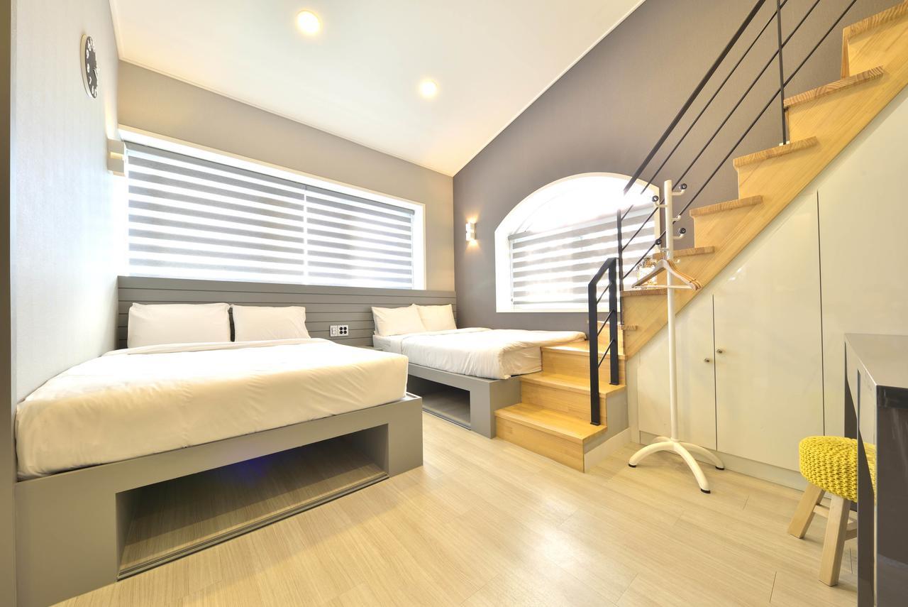 With U Hotel & Guesthouse Sokcho Dış mekan fotoğraf