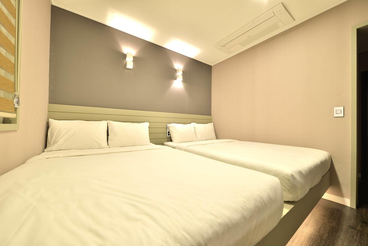 With U Hotel & Guesthouse Sokcho Dış mekan fotoğraf