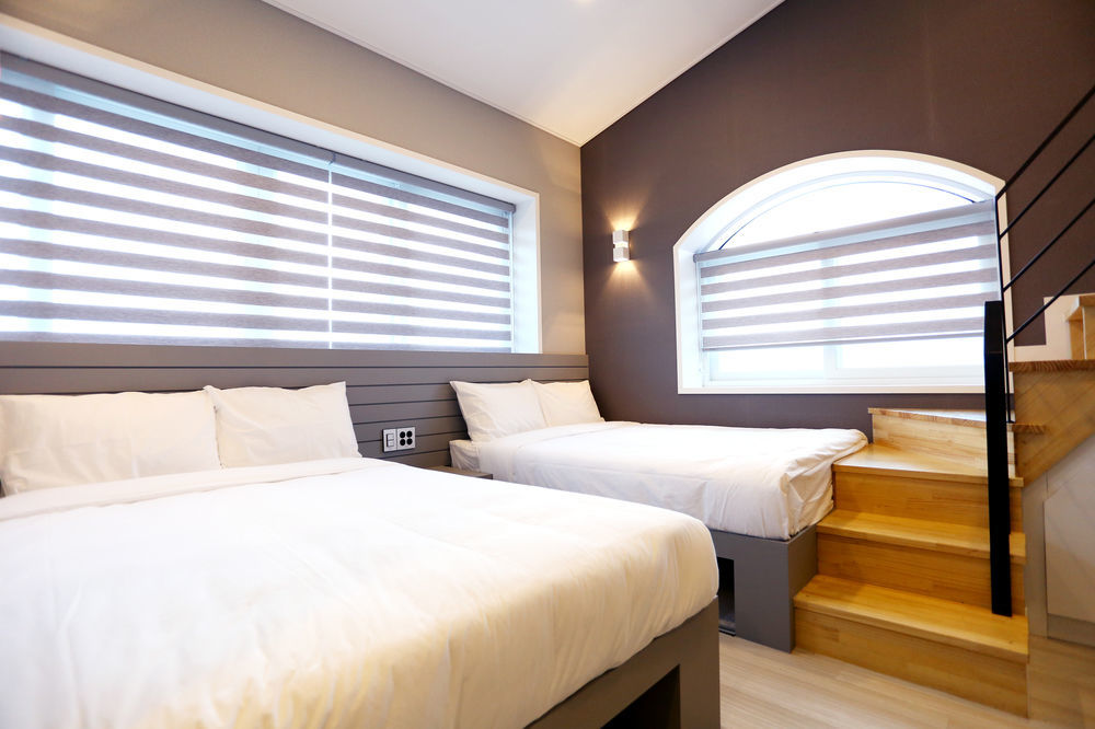 With U Hotel & Guesthouse Sokcho Dış mekan fotoğraf
