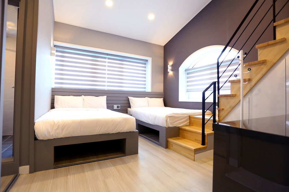 With U Hotel & Guesthouse Sokcho Dış mekan fotoğraf
